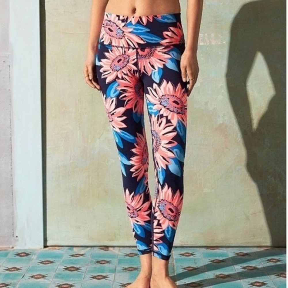 Aerie leggings Neon pink sunflower and navy